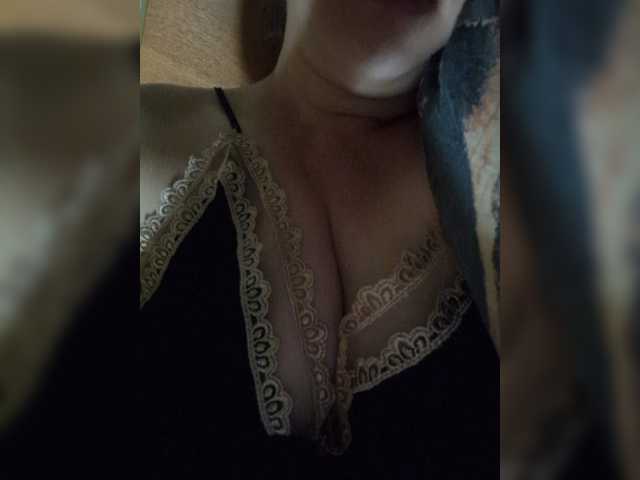 NiKa-ON live cam on BongaCams