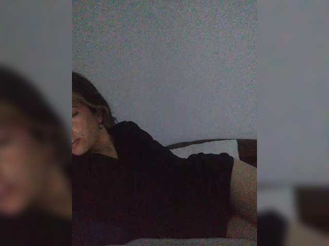 SuRomero webcam bongacams model stream image
