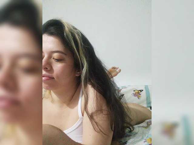SuRomero live webcam show