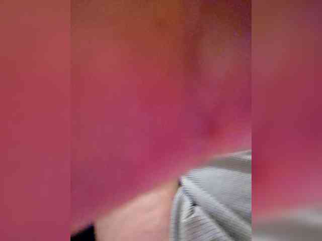 Em11dee11tee11a Live Webcam on BongaCams