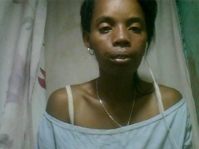Fanihsexy live cam on BongaCams