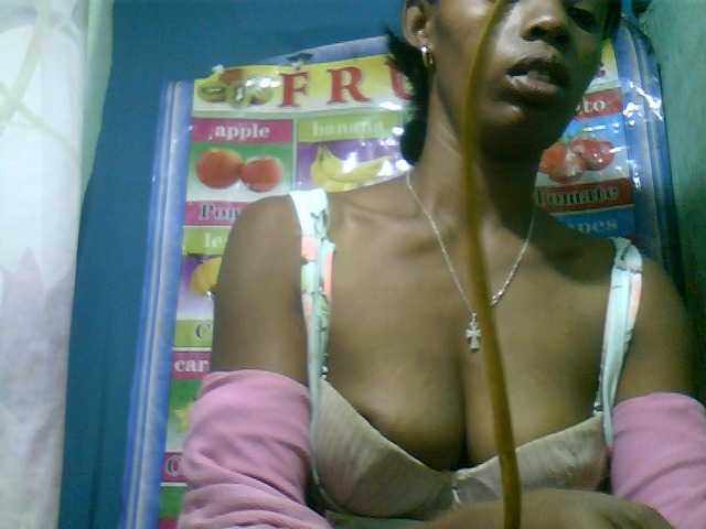 le modèle Fanihsexy est en webcam porno dans un show sur le site bongacams, il possède les tags suivants: Ebony,Brunette,Hairy