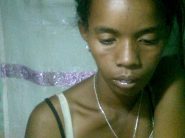 Fanihsexy — live female cam