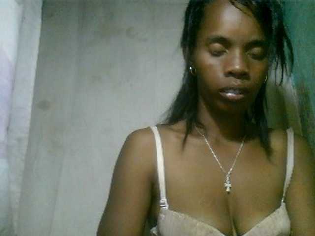 Fanihsexy live cam on BongaCams