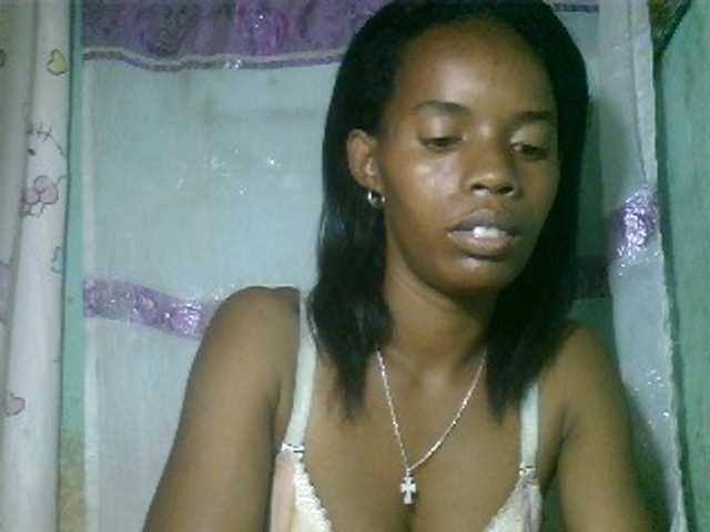 Fanihsexy — live female cam
