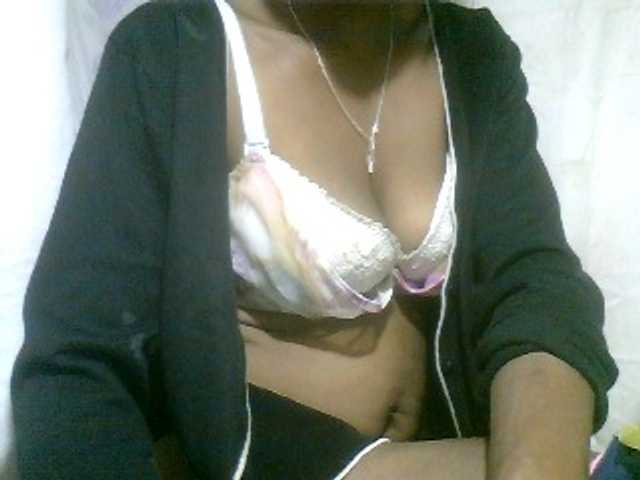 Fanihsexy live cam on BongaCams