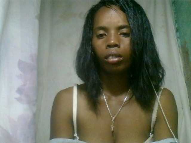 Fanihsexy live cam on BongaCams