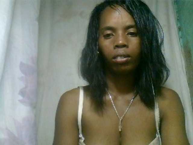 Fanihsexy live cam on BongaCams