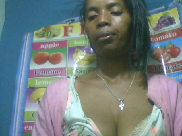 Fanihsexy live cam on BongaCams