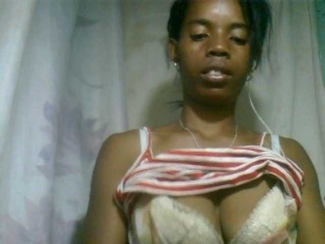 Fanihsexy live cam on BongaCams