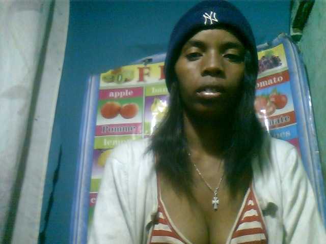 Fanihsexy live cam on BongaCams