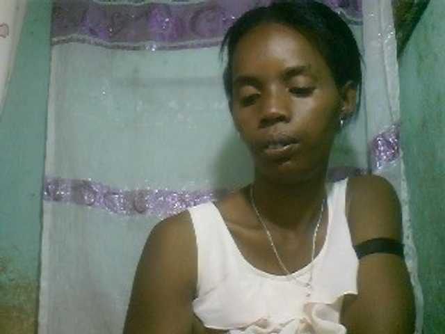 Fanihsexy live cam on BongaCams