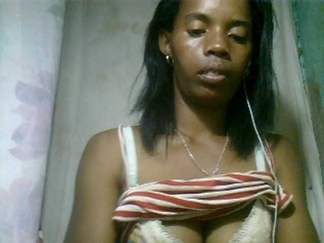 Fanihsexy live cam on BongaCams