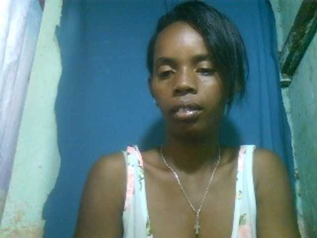 Fanihsexy live cam on BongaCams