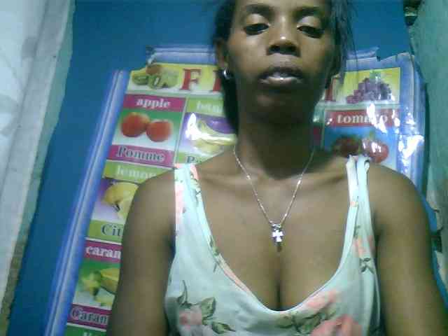 Modèle: Fanihsexy