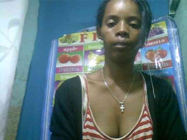 Modèle: Fanihsexy