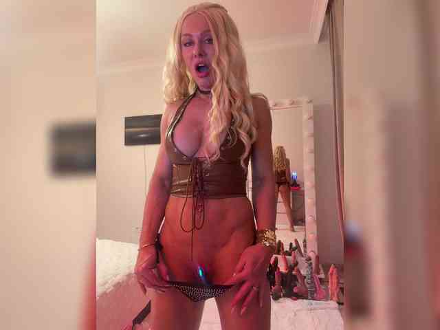 ALISE8881 Live Webcam on BongaCams