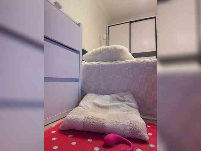 ALISE8881 Sex Cam Show