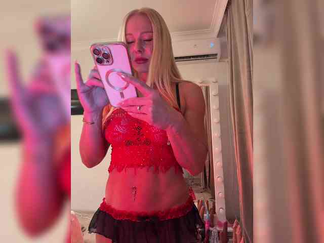 ALISE8881 Sex Cam Show