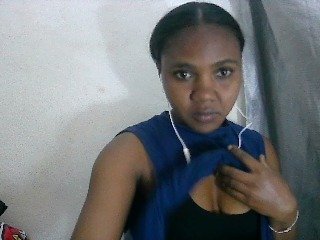 Cutie12's Live Webcam