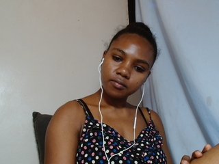 Cutie12's Live Webcam