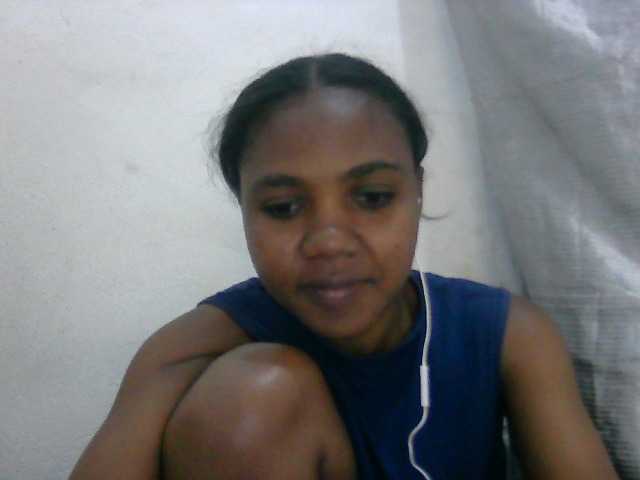 Cutie12 live cam on BongaCams