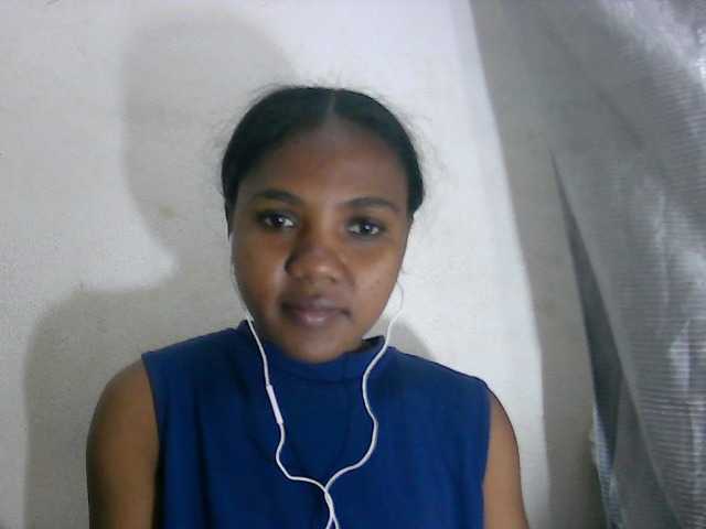 Cutie12 live cam on BongaCams