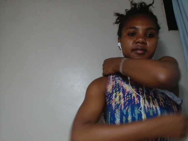 Cutie12 live cam on BongaCams