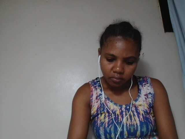 Cutie12 live cam on BongaCams