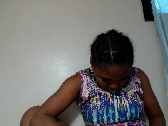 Cutie12 live cam on BongaCams