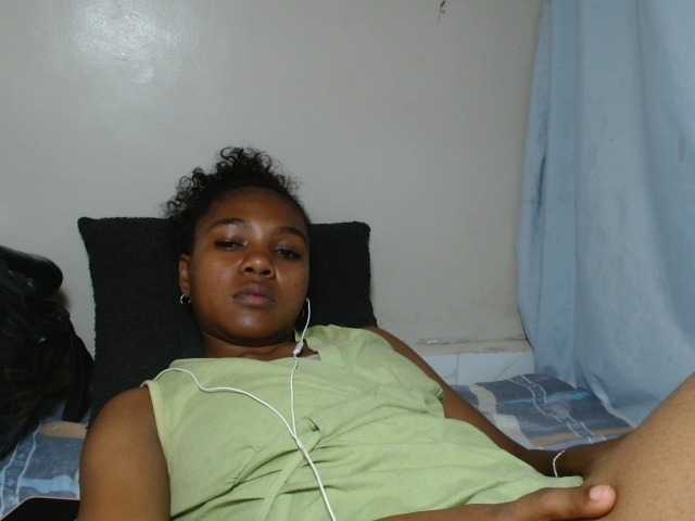 Camgirl Cutie12 sur Bongacams
