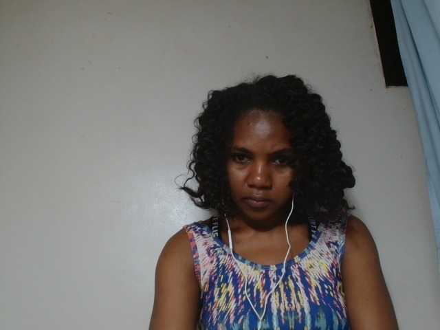 Cutie12 live cam on BongaCams