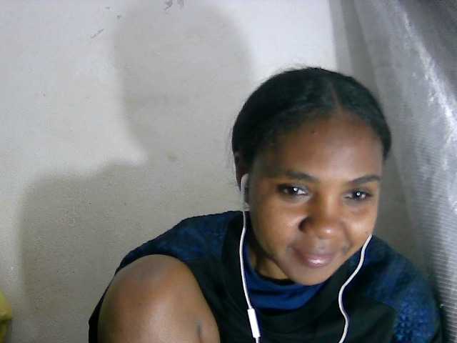 Cutie12 live cam on BongaCams