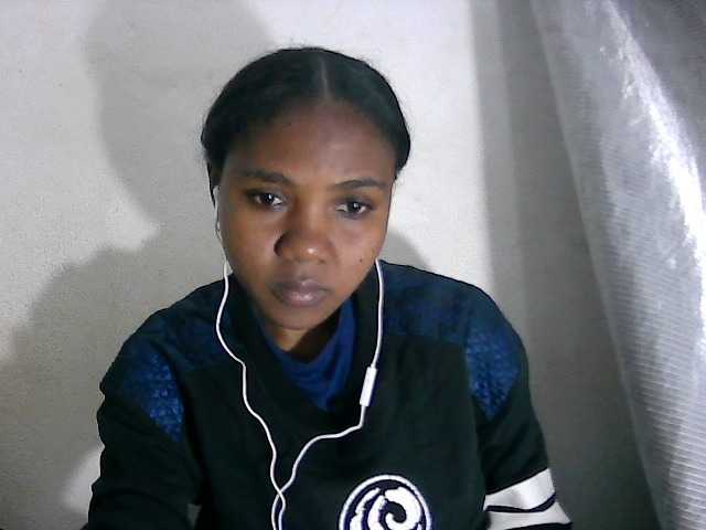 Cutie12 live cam on BongaCams