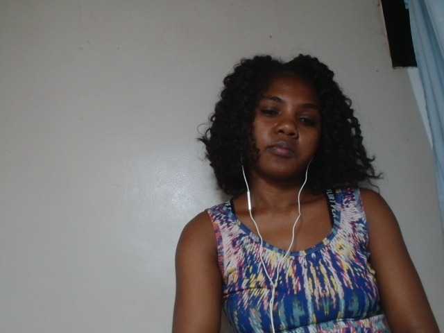 Cutie12 live cam on BongaCams