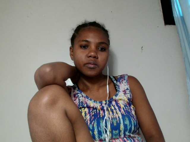 Cutie12 live cam on BongaCams