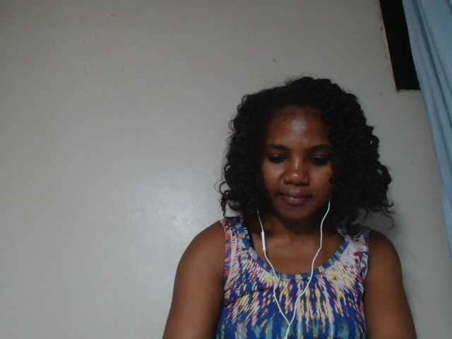 Cutie12 live cam on BongaCams