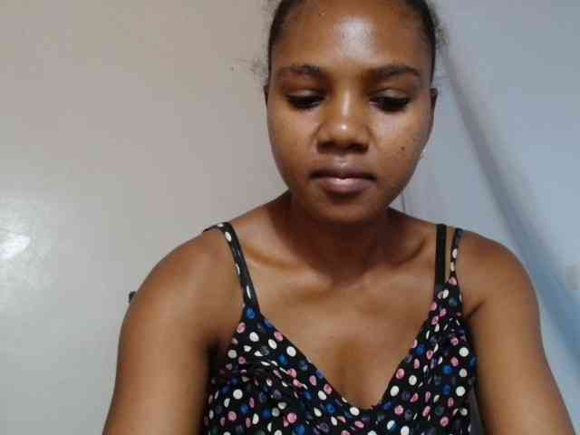 Cutie12 Live Webcam on BongaCams