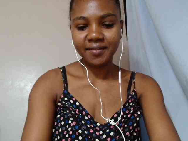 Cutie12 Live Webcam on BongaCams