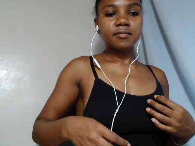 chat on live Cutie12