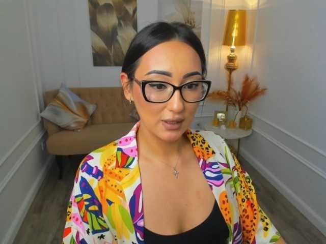 EvaSarazardje live cam on BongaCams