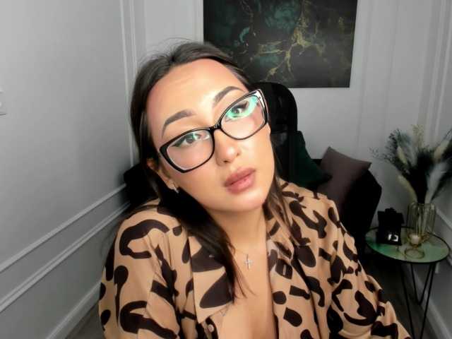 EvaSarazardje live cam on BongaCams