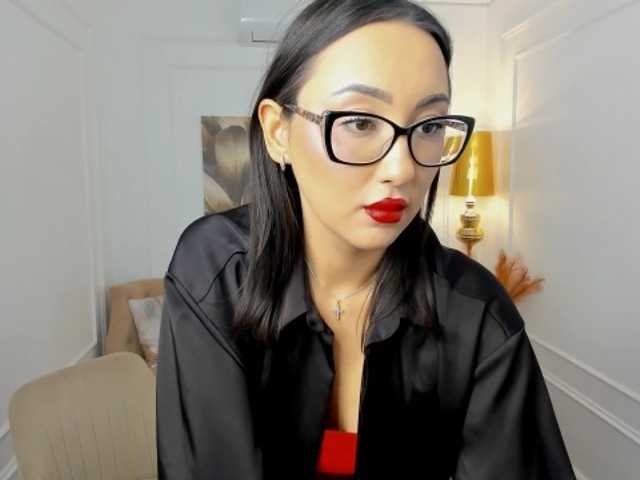EvaSarazardje live cam on BongaCams