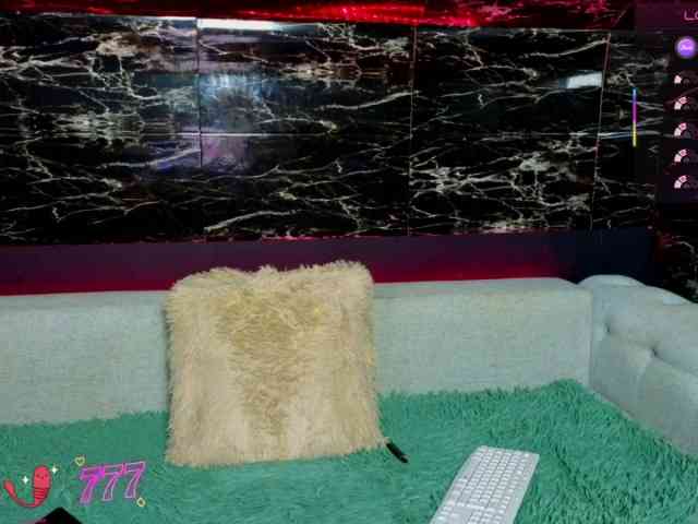 KaylaJoy webcam