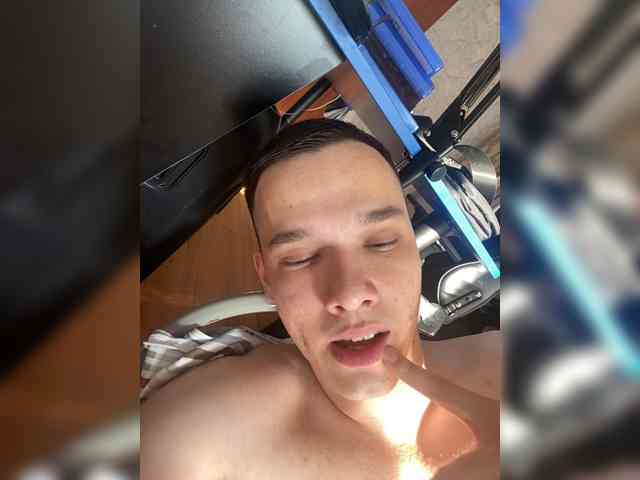 Hothornyboy1