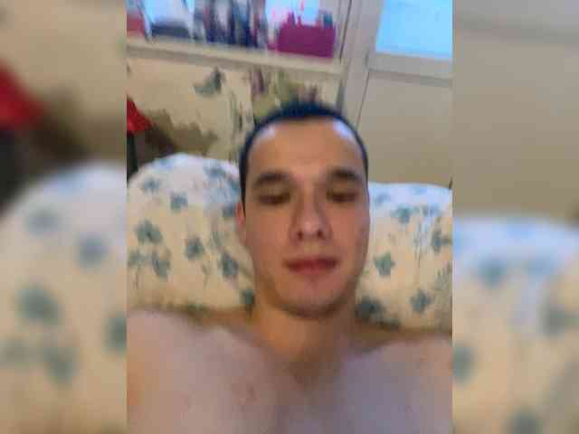 هذا النموذج مباشر الآن. Hothornyboy1