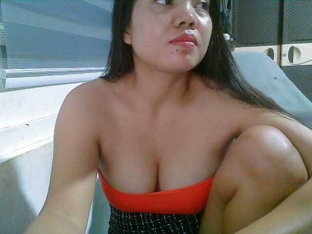 Courtney01 live cam on BongaCams