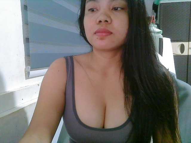 Courtney01 live cam on BongaCams