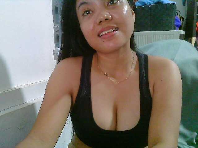 Courtney01's BongaCams show and profile