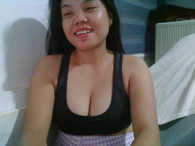 Courtney01 live cam on BongaCams